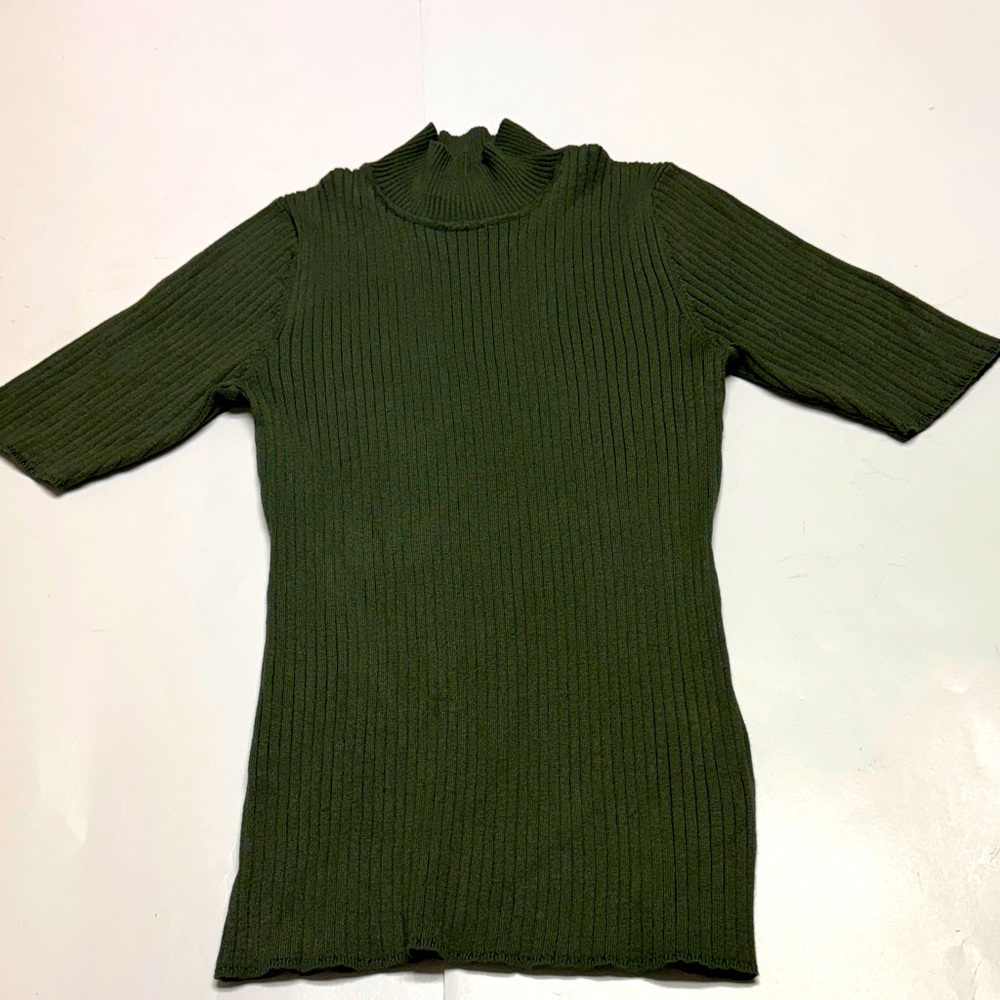 Madison grey mock neck elbow sleeve ribbed olive green sweater size medium